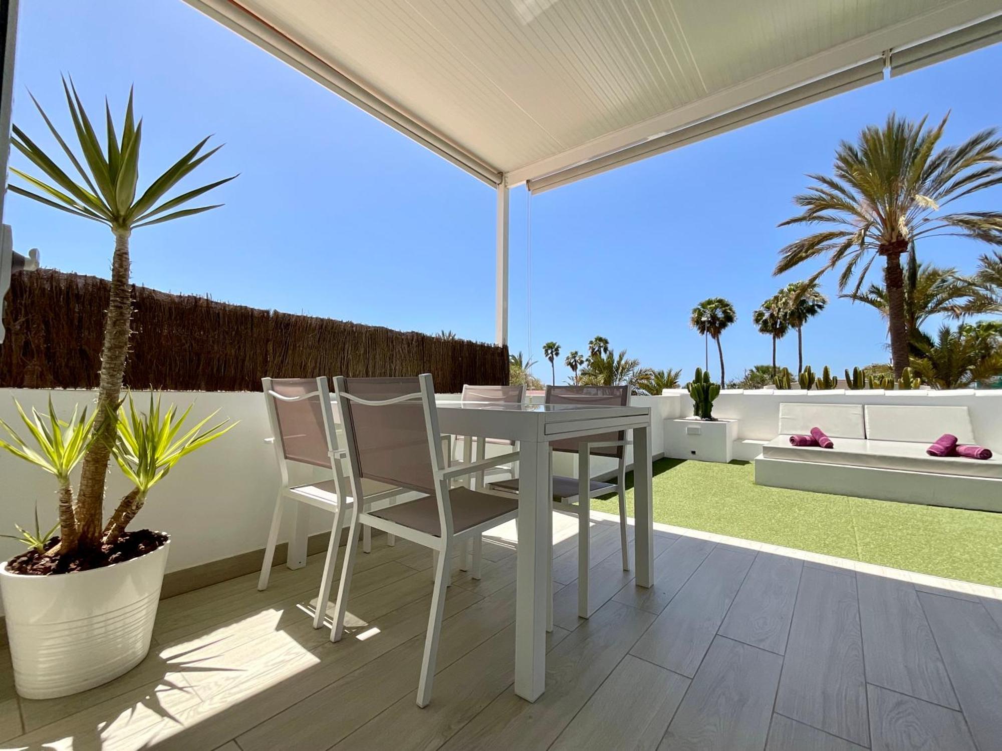Las Americas Luxury Low-Cost Apartment With Terrace & Views Playa de las Americas  Esterno foto