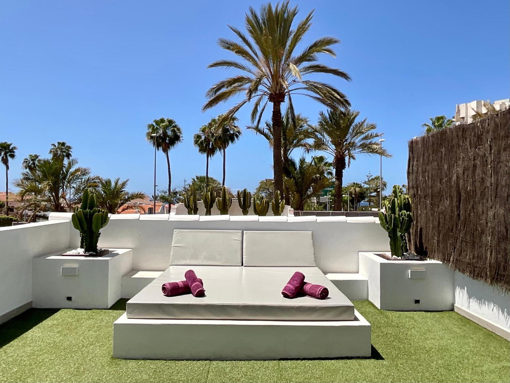 Las Americas Luxury Low-Cost Apartment With Terrace & Views Playa de las Americas  Esterno foto